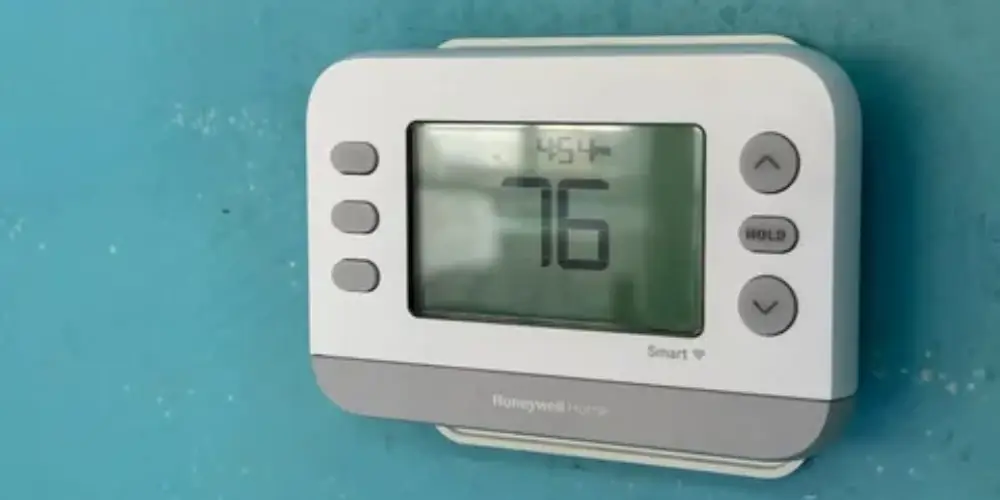 Honeywell Home X7S Smart Thermostat for occupancy and room sensing