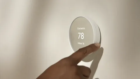 smart thermostat based on heating and cooling needs